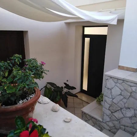 Il Terrazzino Di Athena Apartment *